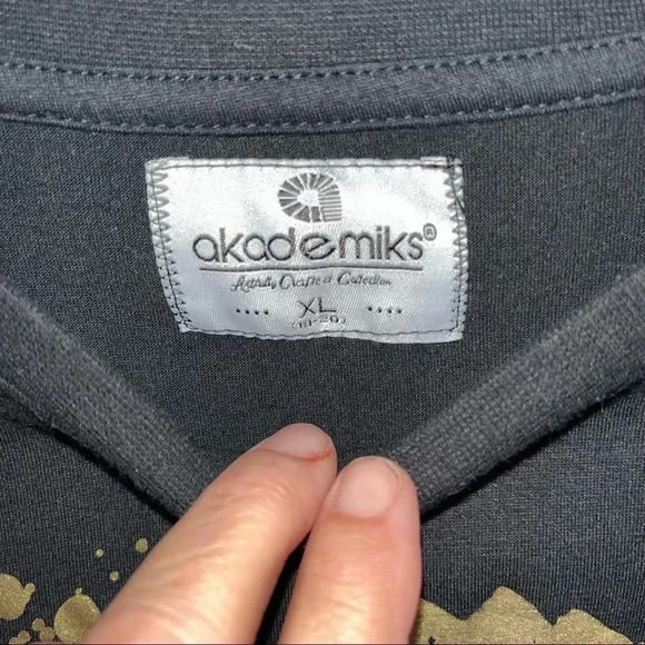 Akademiks tee sz xlg - Picture 3 of 4